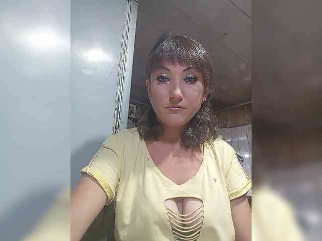 8BESTGirl8 webcam
