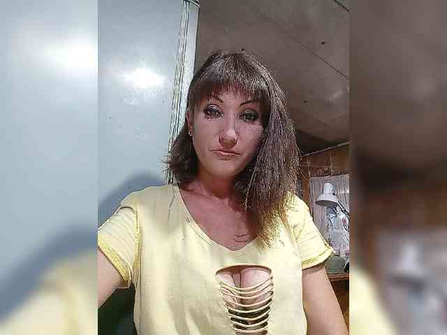 8BESTGirl8 webcam