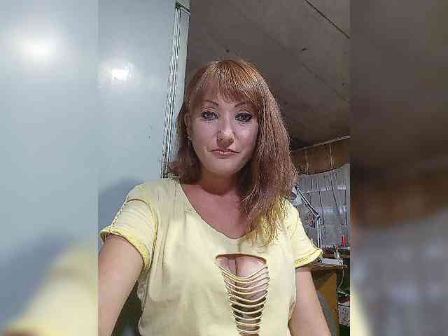 8BESTGirl8 webcam