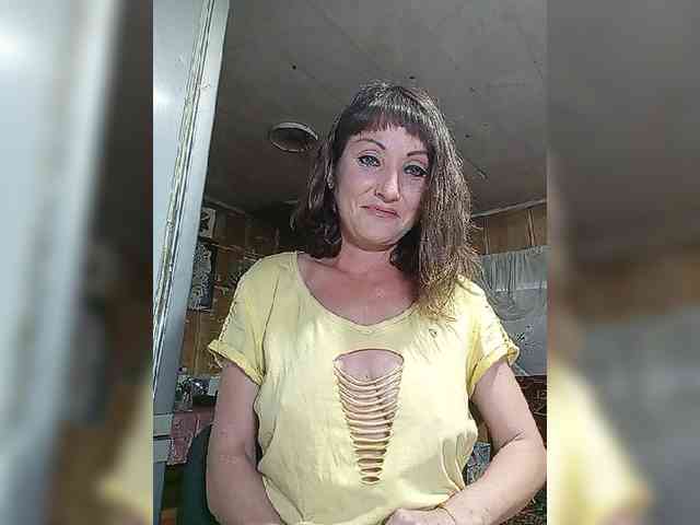 YouGirlXXX Live Webcam on BongaCams