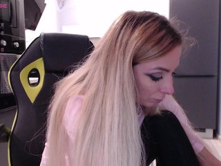 blondalina Porn Show