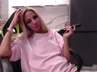 blondalina Porn Show