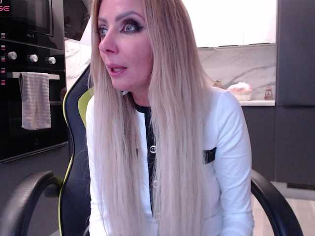 go to chat with blondalina