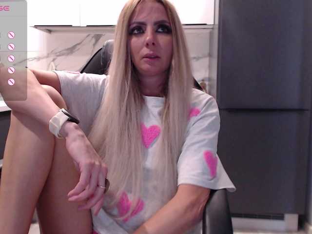 blondalina webcam