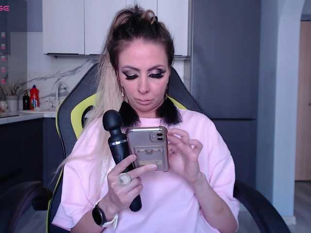 blondalina live sex show