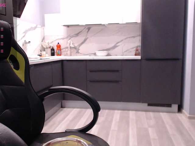 blondalina live cam on BongaCams
