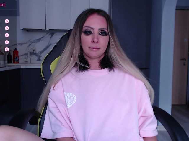 blondalina live sex