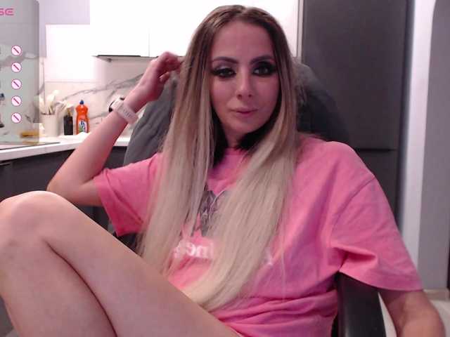 blondalina live sex show