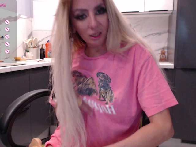 blondalina live sex show