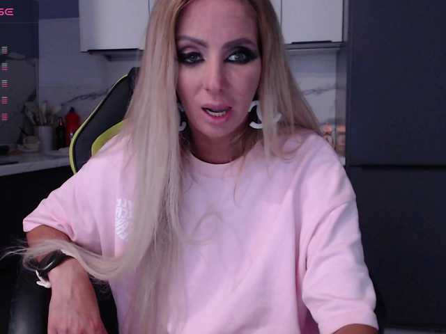 blondalina live webcam show