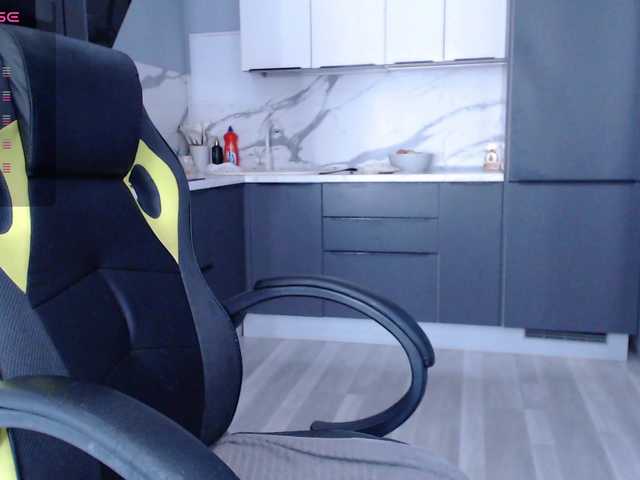 blondalina live cam on BongaCams
