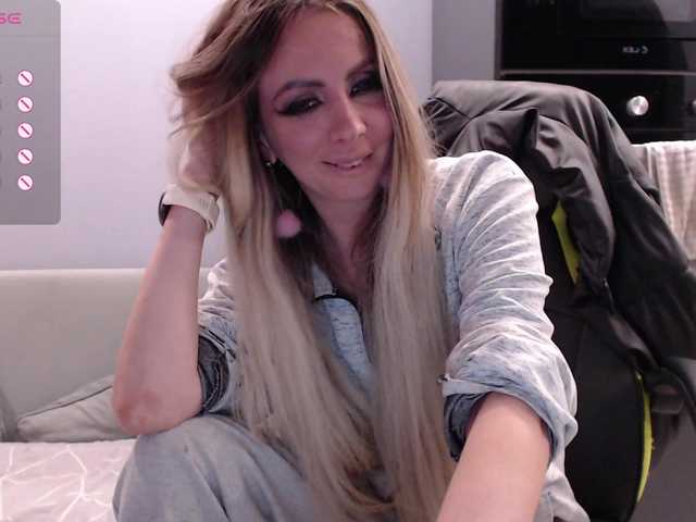 blondalina cam belle