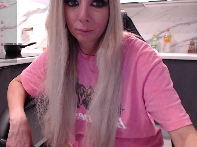 blondalina live sex show