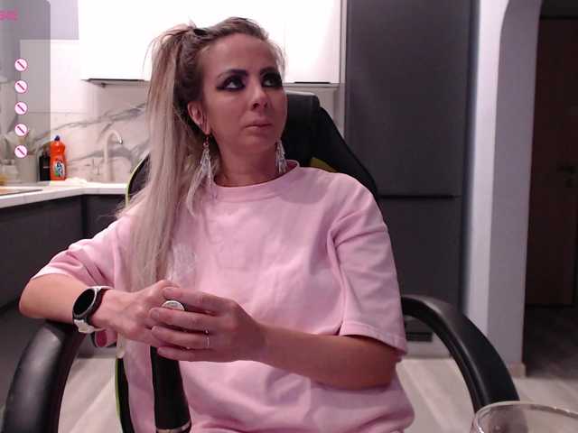 blondalina live sex show