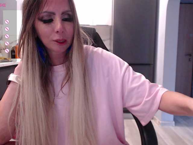 blondalina live sex