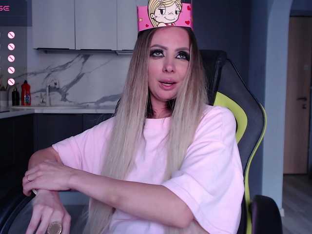 blondalina live sex