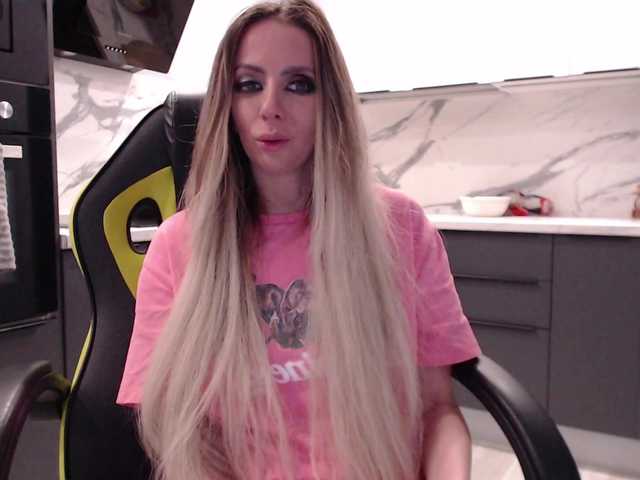 blondalina live sex