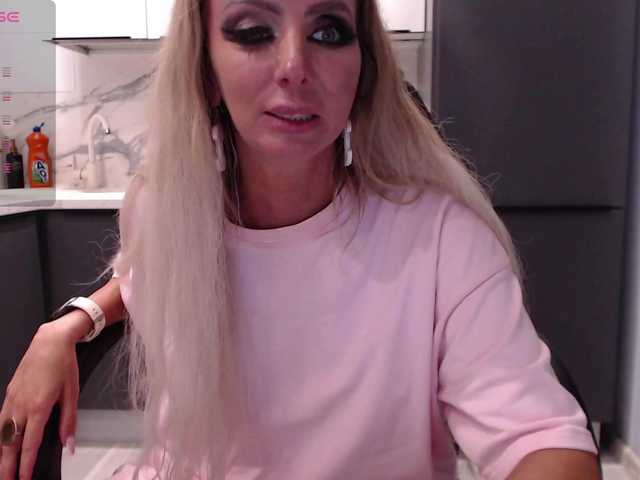 blondalina live webcam show