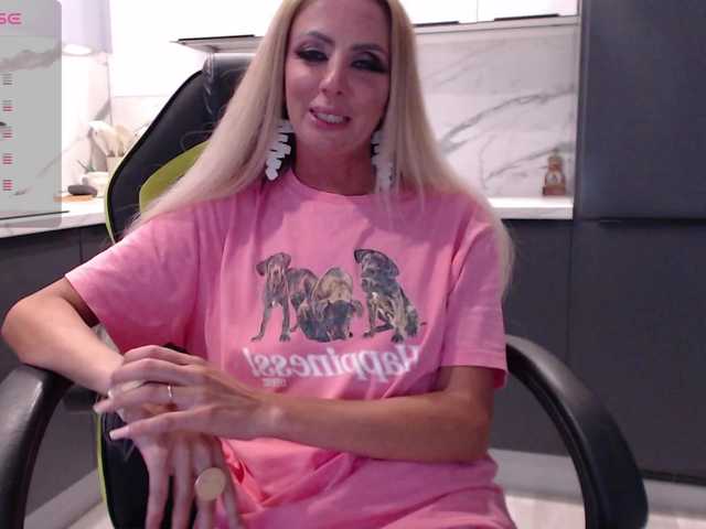 blondalina live webcam show