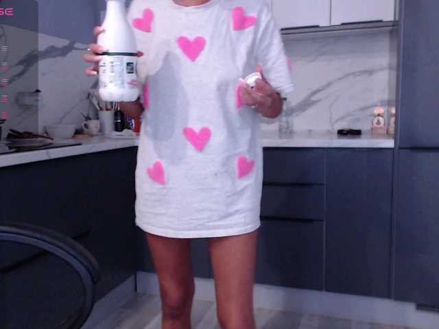 blondalina live cam on BongaCams
