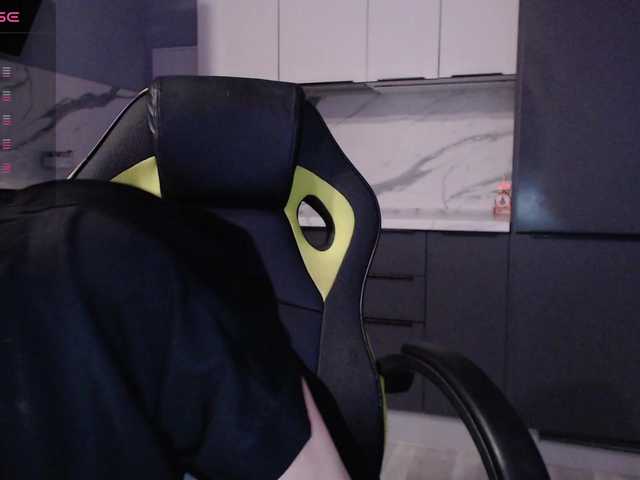  blondalina chat room