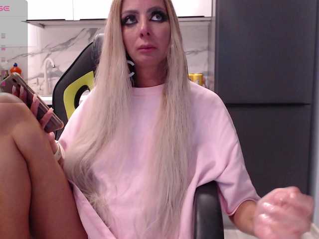 blondalina live cam