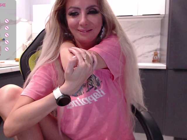 blondalina live sex show