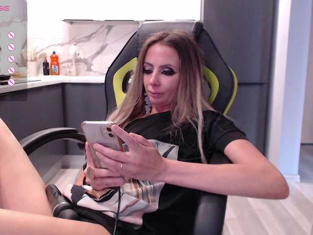 blondalina cam belle