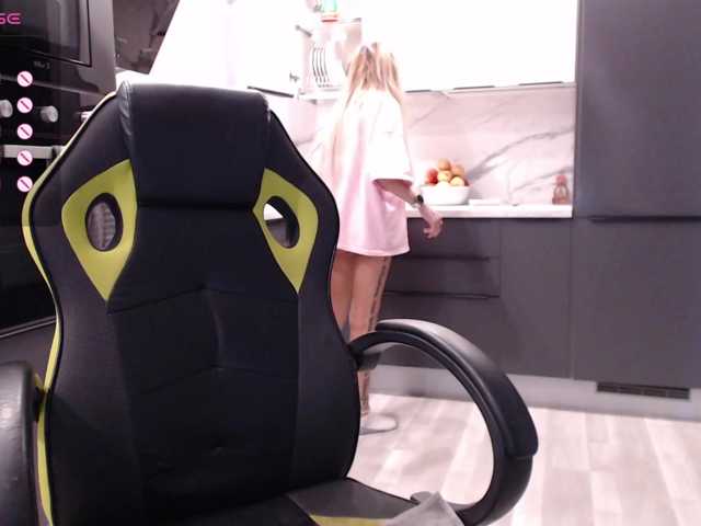 blondalina live cam preview