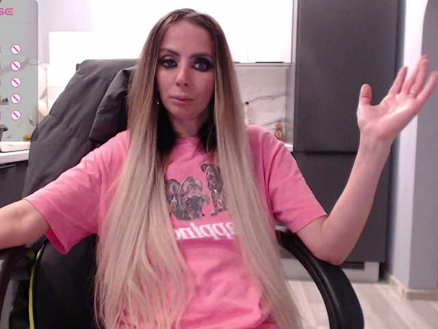blondalina live sex show