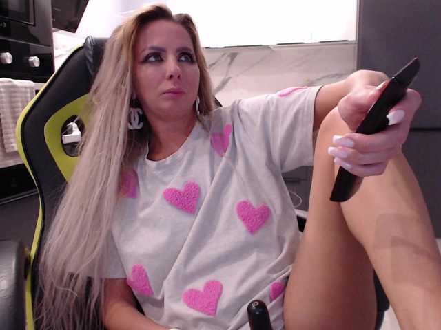 blondalina live cam