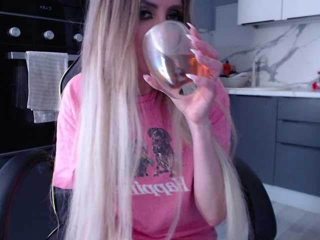 blondalina live sex show