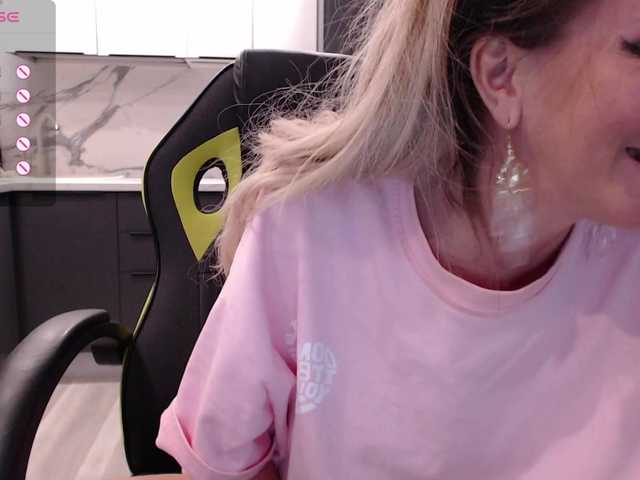 blondalina live cam