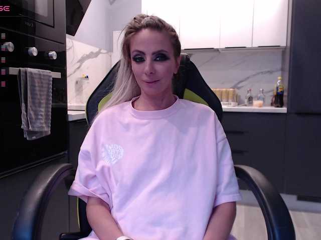 blondalina live sex show