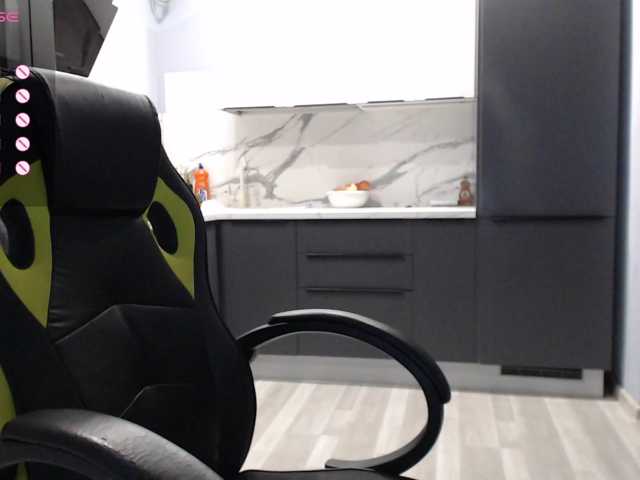 blondalina live cam preview