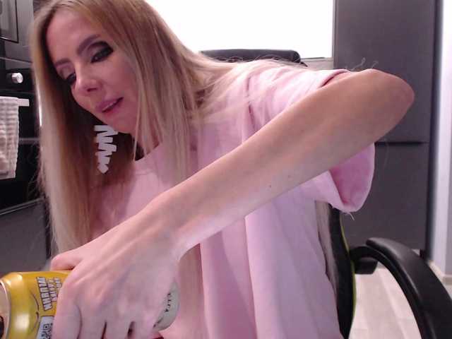blondalina live cam preview