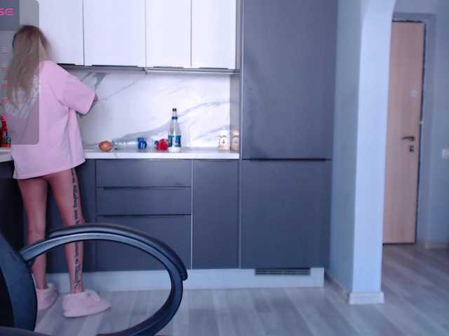 blondalina live cam on BongaCams