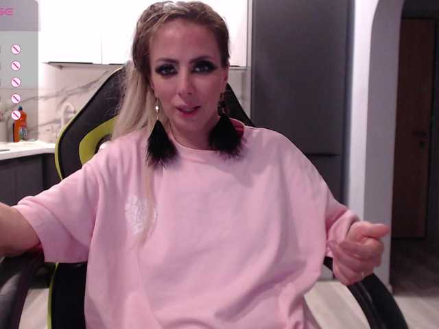 blondalina live sex show