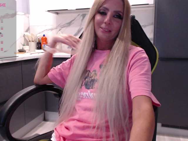 blondalina live webcam show