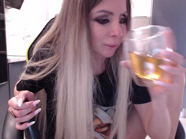  blondalina chat room