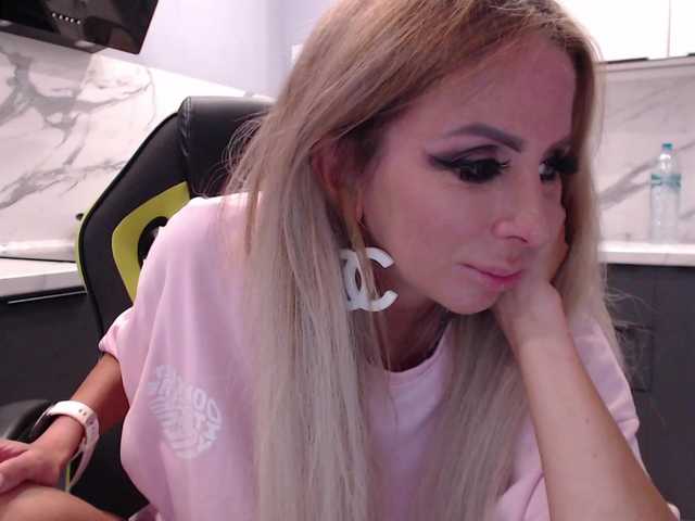 blondalina live sex show