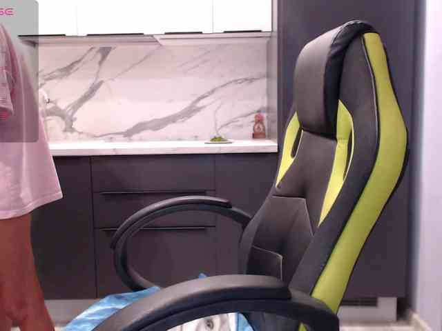 blondalina webcam