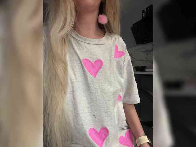 blondalina webcam