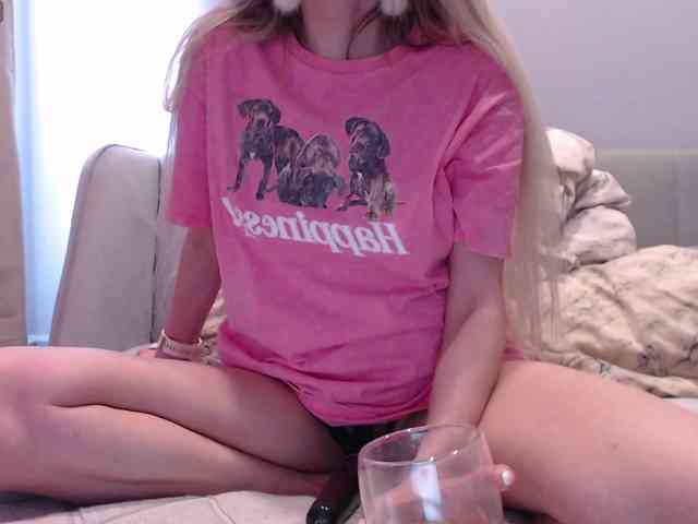 blondalina webcam