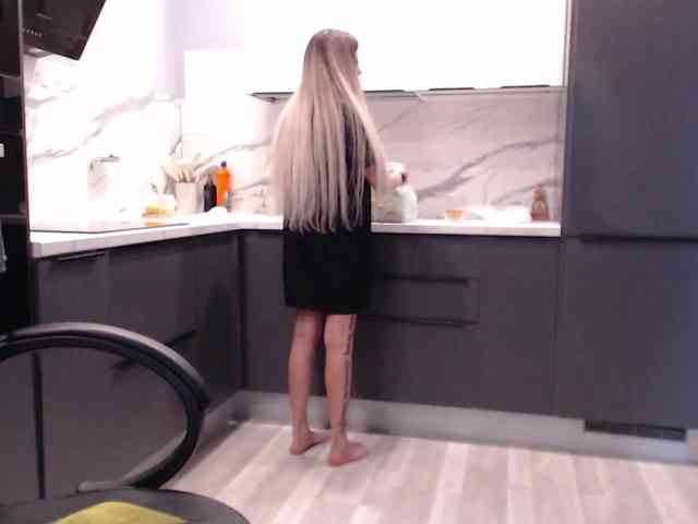 blondalina webcam