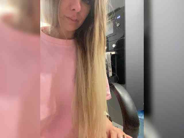 blondalina webcam