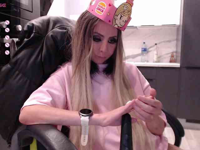 blondalina webcam