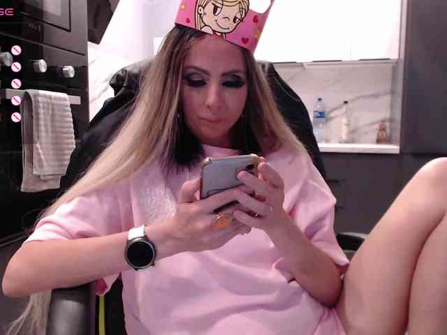 blondalina webcam