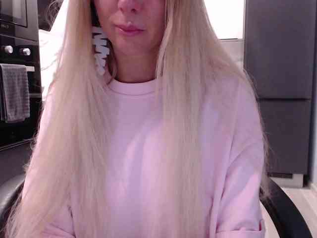 blondalina webcam