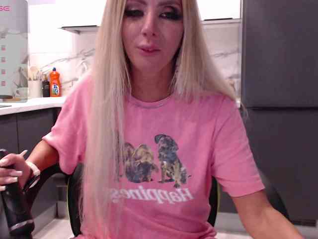 blondalina webcam